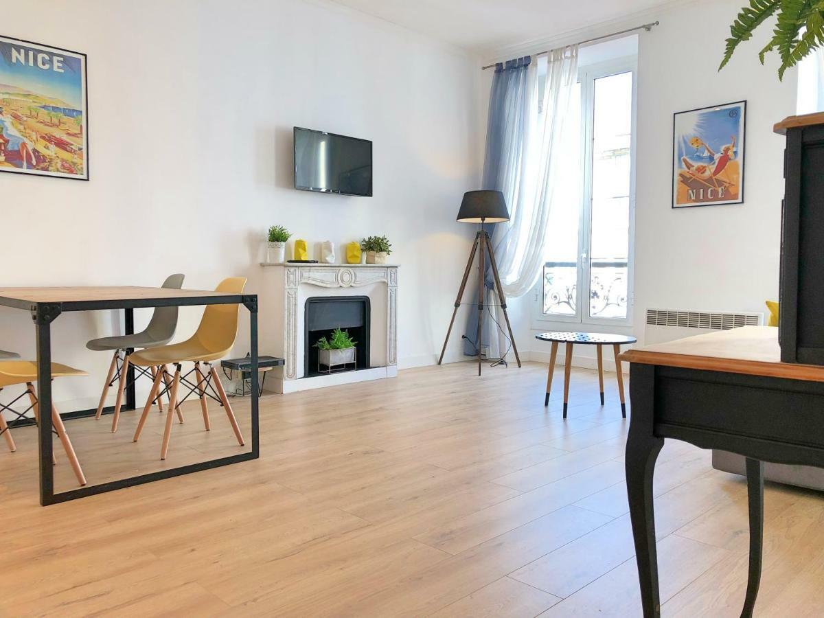 Blue Perl Apartment